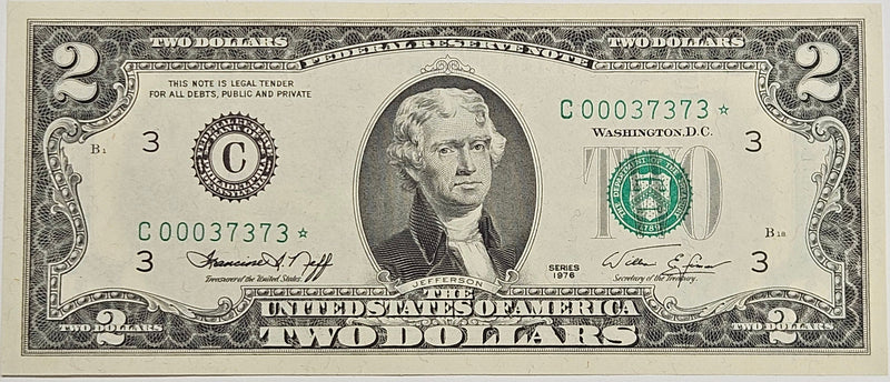 1976 STAR $2.00 Federal Reserve Note . . . . Choice Crisp Uncirculated